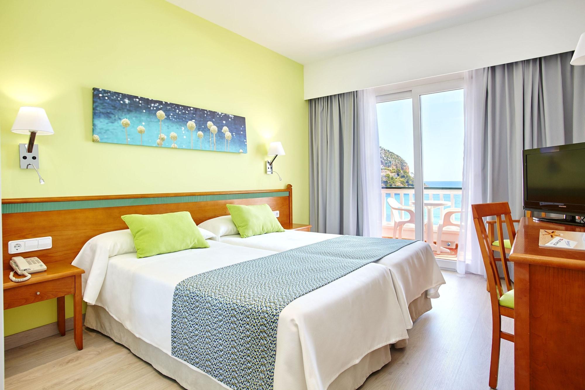 Universal Hotel Laguna Каньямель Экстерьер фото
