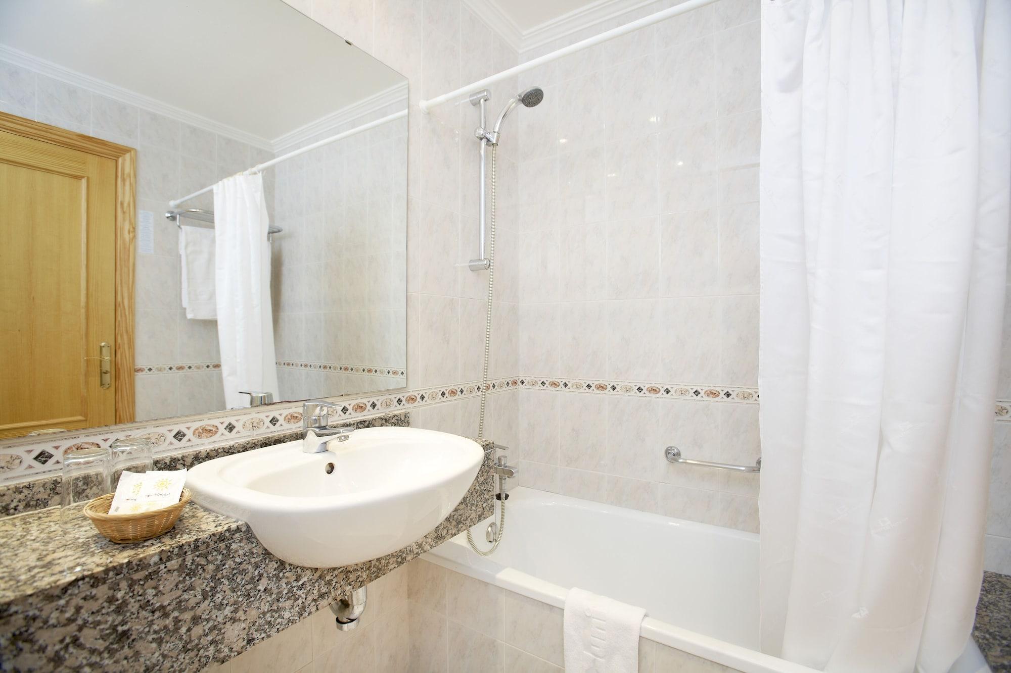 Universal Hotel Laguna Каньямель Экстерьер фото